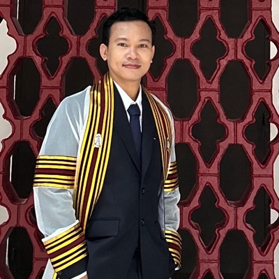 Tr. Maung